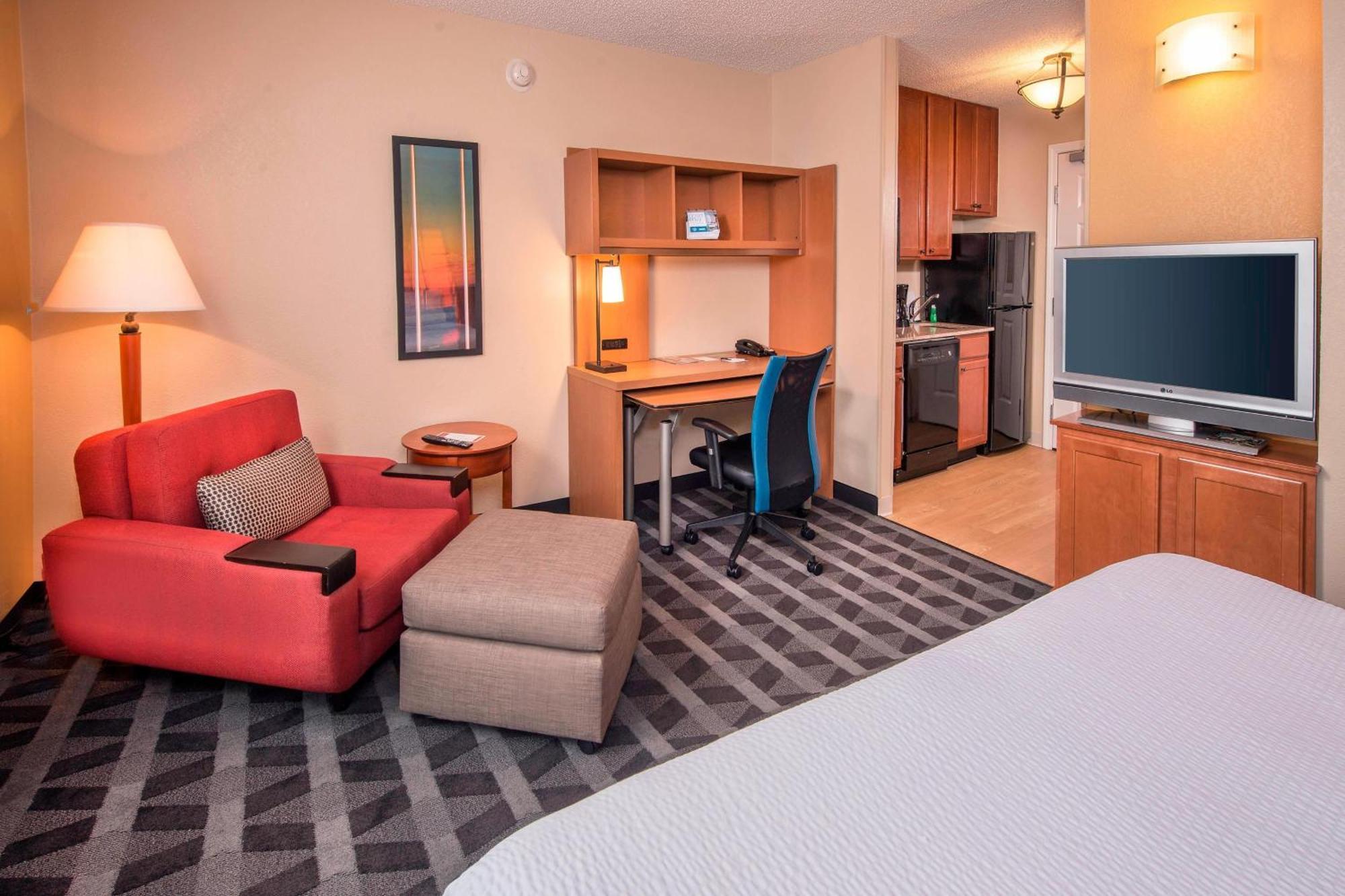 Towneplace Suites By Marriott Clinton At Joint Base Andrews Exterior foto