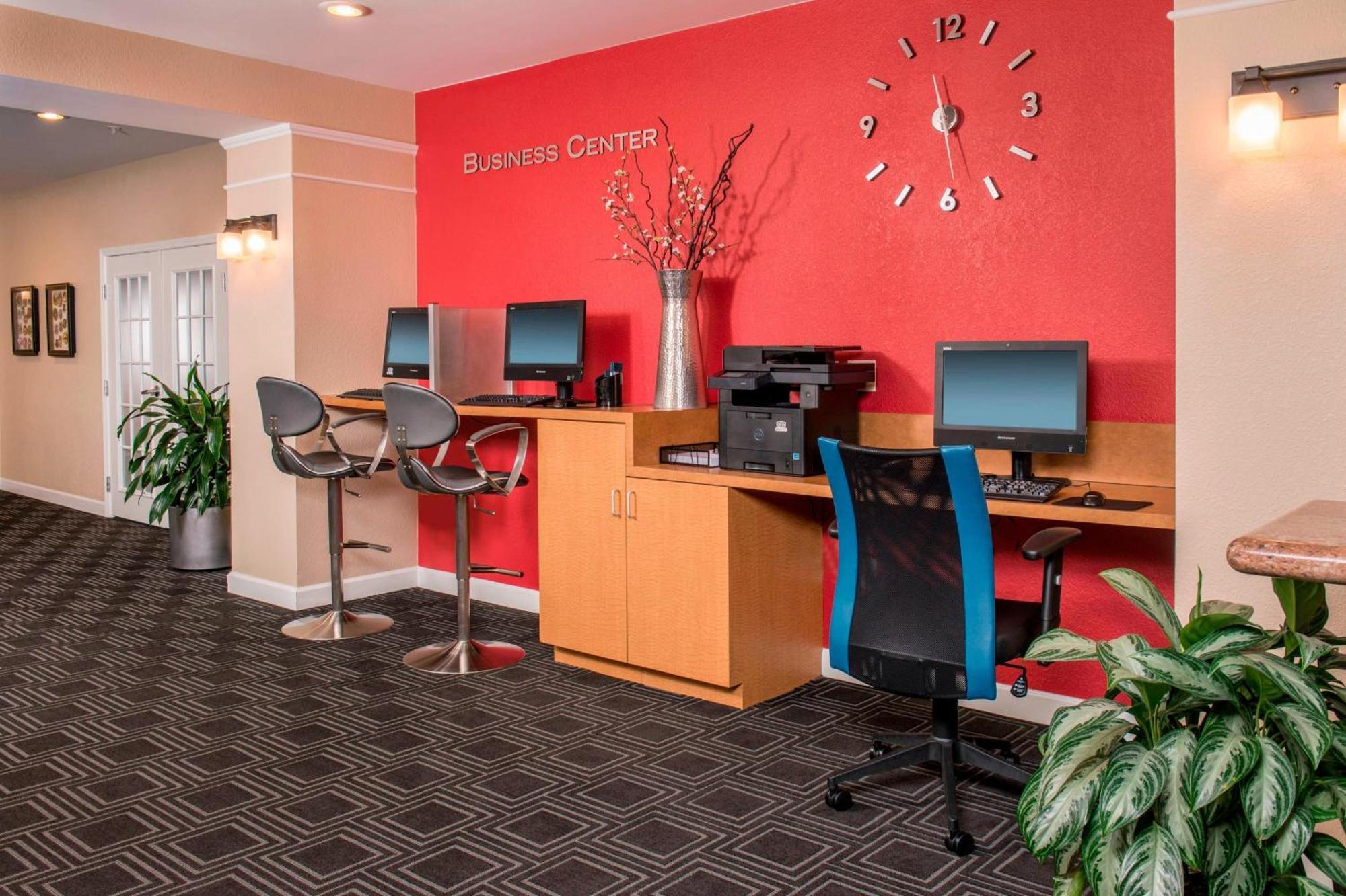 Towneplace Suites By Marriott Clinton At Joint Base Andrews Exterior foto
