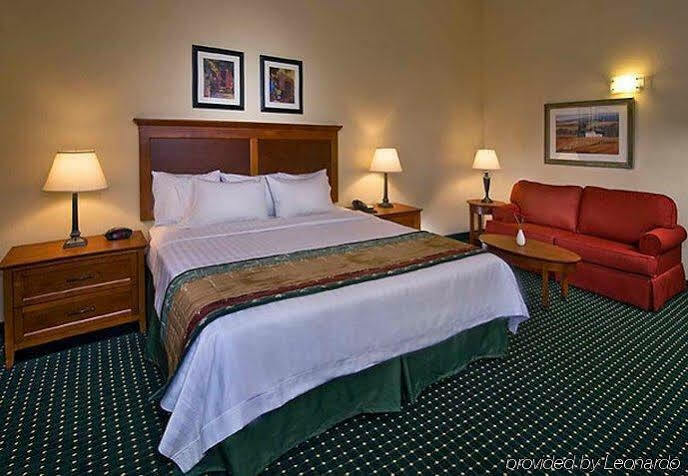 Towneplace Suites By Marriott Clinton At Joint Base Andrews Exterior foto